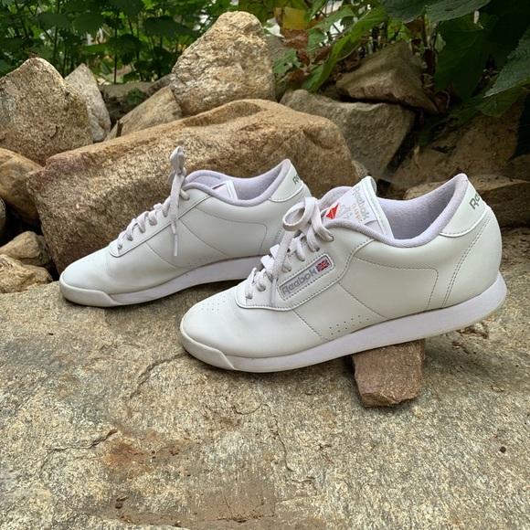 Reebok Classic White Lavender Women’s Princess Sneakers Running Shoes Walking - Picture 1 of 9